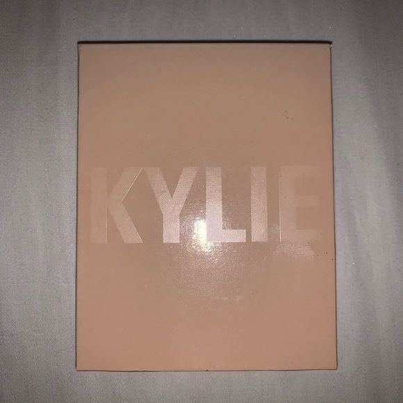 Kylie Cosmetics Other - Kylie Cosmetics Highlighter - Sated Caramel Kylie Cosmetics Other - Kylie Cosmetics Highlighter - Sated Caramel